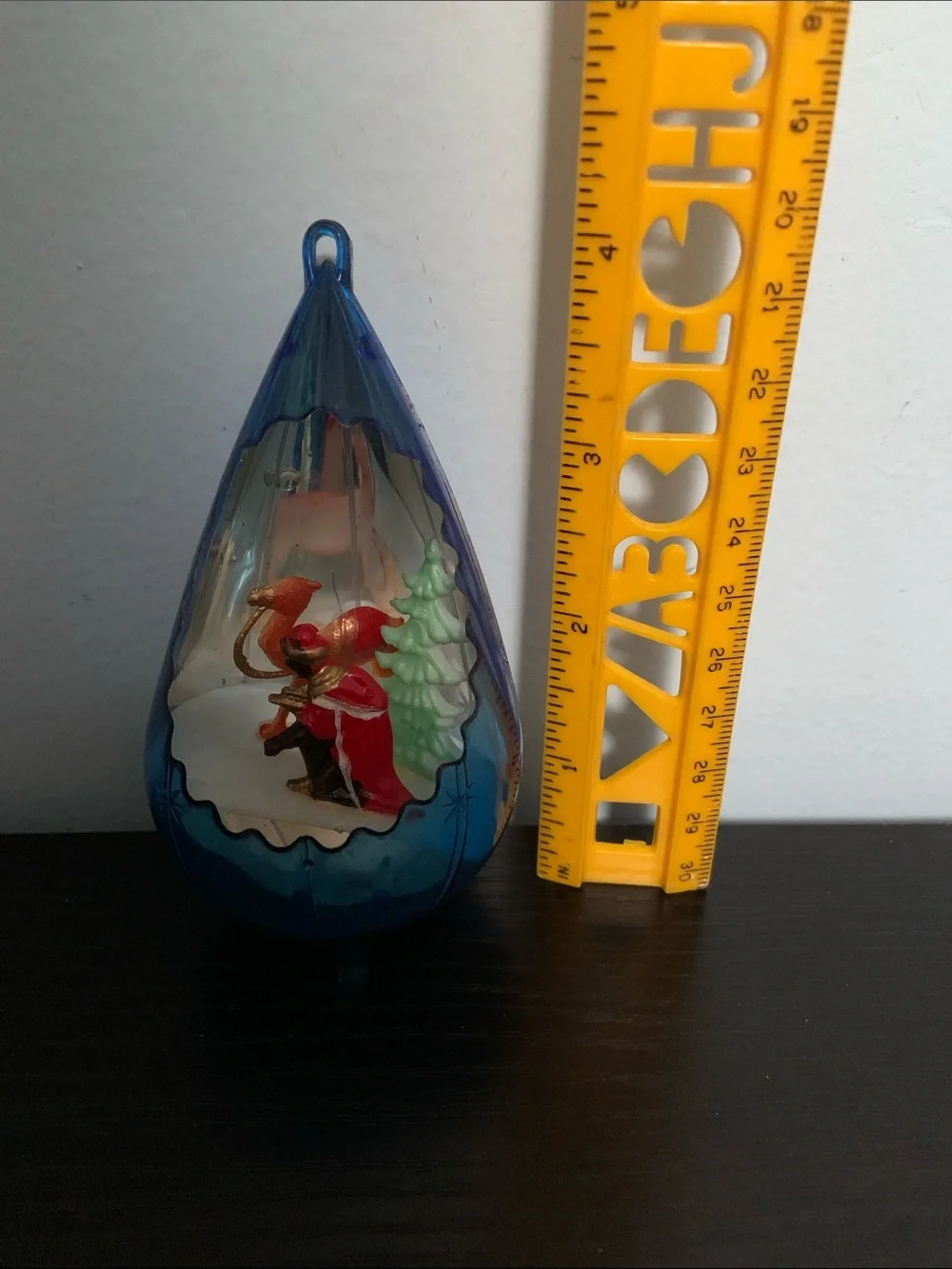 N/A teardrop diorama